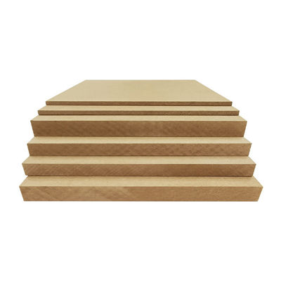 1220*2440mm 18mm 3mm 12mm Plain MDF Board mit Melaminfarben und Holzfasern