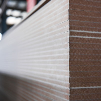 1.5-25 mm Dicke Eichenasche Walnuss-Buche Vernis MDF für den Markt der Importeure in Äthiopien