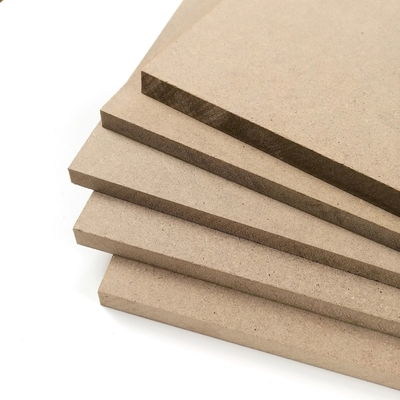 Holzfaser hoher Qualität E0 E1 1220*2440*18mm MDF-Blatt für Möbel