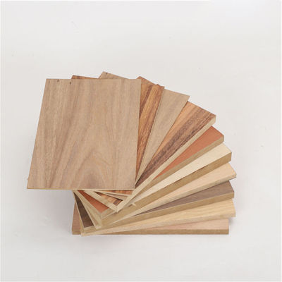 18mm 4x8 1200mm*2400mm angepasste Farbige Melamin-MDF-Platte zur Dekoration