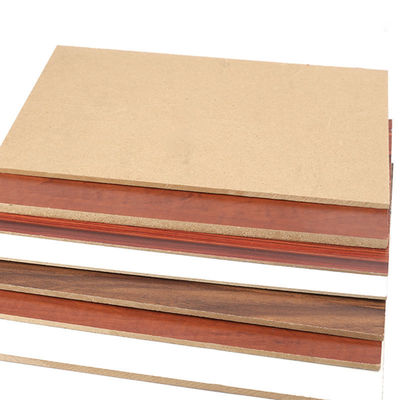 Wasserdichtes weißes Holzkornblatt Melamin-MDF-Blatt für Möbel