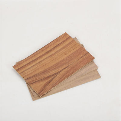 Wasserdichtes weißes Holzkornblatt Melamin-MDF-Blatt für Möbel