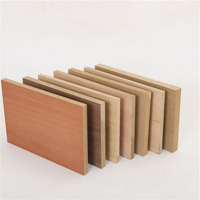 Wasserdichtes weißes Holzkornblatt Melamin-MDF-Blatt für Möbel