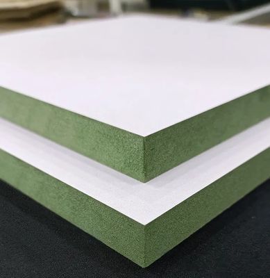 Medium Density Fiber Board 16mm Glanzweiß/Holzkorn Melamin Mdf für die Möbelherstellung