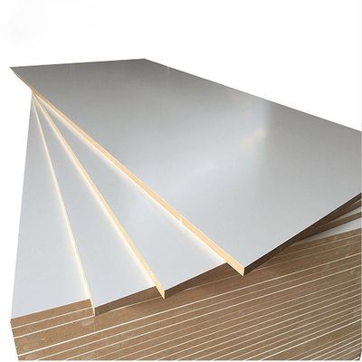 Medium Density Fiber Board 16mm Glanzweiß/Holzkorn Melamin Mdf für die Möbelherstellung